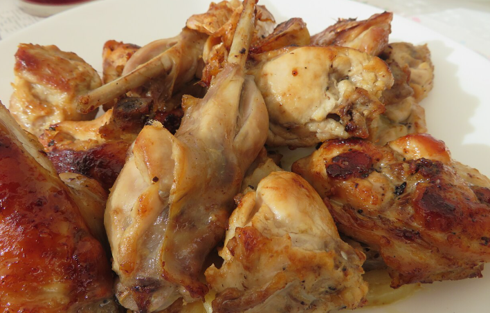 Farm Raised Rabbit/Per Pound